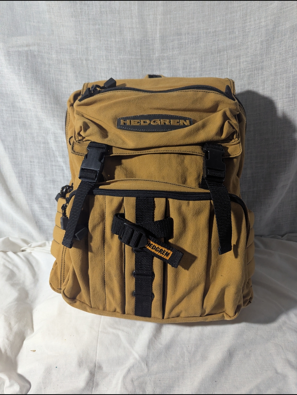 HEDGREN OUTDOOR GEAR Canvas Backpack Mustard Hiker Travel Day Tripper